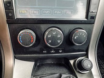 Chevrolet Captiva 2.2 D LS - 19