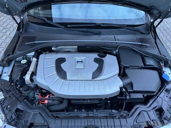 Volvo V60 2.4D6 R-Design plug-in Hybrid, 208kw - 19