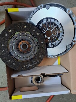 Ford Galaxy 2.0TDCI ,manuál ,tažné,výhřev/ventilace ,SERVIS - 19