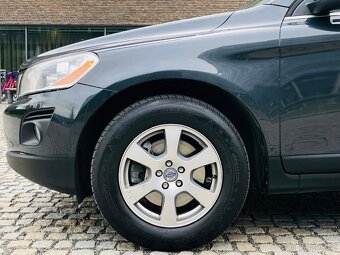 Volvo XC60 2.4 D5 4x4 151KW MANUÁL 1.MAJITEL NAVI SERVISKA - 19