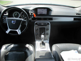 VOLVO XC70 2,4D 120KW CROSSCOUNTRY AWD GPS XENON 2013 - 19