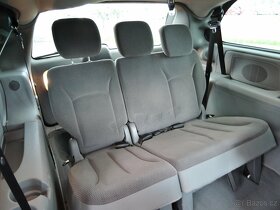 Chrysler Grand Voyager 2,8 CRD Aut. Stow´N Go 7míst 2004 - 19