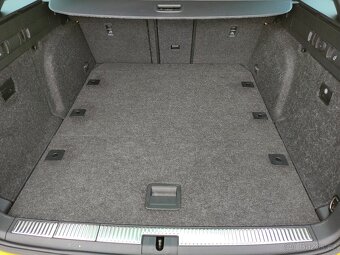 Škoda Superb III DSG SPORTLINE MATRIX VIRTUAL WEBASTO TAŽNÉ - 19