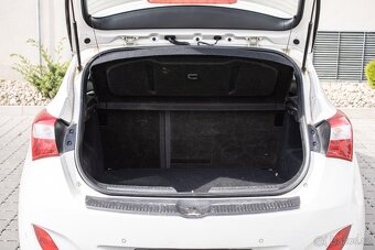 Hyundai i30 1.6CRDi style /aj na splátky/ - 19