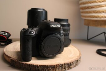 Fotoaparát CANON EOS 77D + příslušenství - 19
