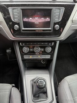 VW Touran III, rok 2016, 1.2TSI 81 kW, 176.709 km, nová STK - 19