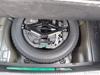 SUPERB III 2.0TDi, r.17 210000km, po rozvodech, NAVI, MANUÁL - 19