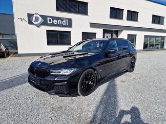 Prodám — SLEVA — BMW 530i,M Sport , 2021, HUP, PANO, LASER - 19
