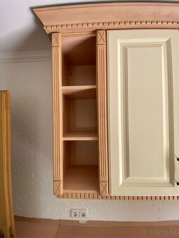 moderní kuchyňská linka se spořebiči - 19