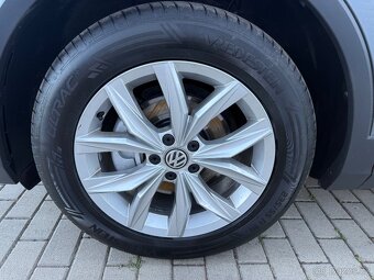 VW TIGUAN ALLSPACE 1.5 TSi DSG LED KAMERA PANORAMA 7 MÍST - 19