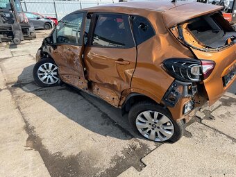 Renault Captur 0.9 TCE 66kw LIMITED 2018 62TKM - 19