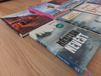 8 knih - JEDNA CENA - sk. č. 1 - 19