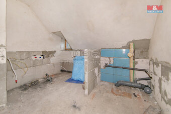 Prodej dvougeneračního rodinného domu, 630 m², obec Lovčice - 19