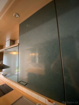 Moderní kuchyňská linka z Německa se spotřebiči - 19