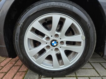 Bmw 318i e90 limuzína - 19