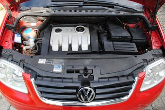 VW Touran 1.9TDi 74kW - klimatizace - výhřev sedadel - ESP - 19
