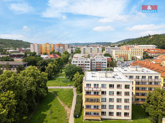 Prodej bytu 2+1, 56 m², Beroun, ul. Slapská, lodžie - 19