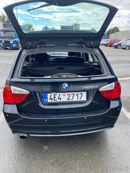 BMW E91 320 120KW rok 2007 - 19
