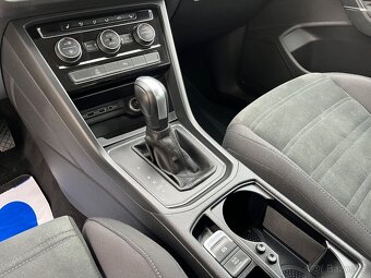 VW Touran 2.0TDi DSG 2019 - 19