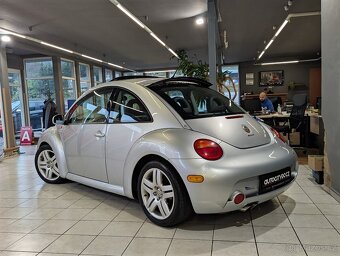 Volkswagen New Beetle 2.3 V5 125kW SPORT EDITION, ŠÍBR, KŮŽE - 19