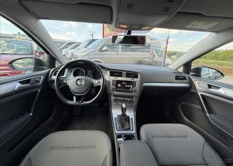 Volkswagen Golf TDI DSG F1 81kW XENONY R19 nafta manuál - 19