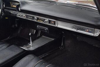 Ford Galaxie 500XL - 19