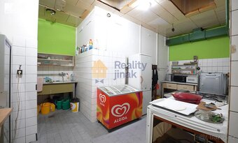 Prodej komerčního objektu v Hustopečích u Brna, 920 m2, poze - 19
