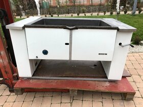 KUCHYNSKÉ STROJE - 19