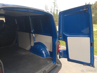 VOLKSWAGEN TRANSPORTER 2.0 TDi T6 - DPH - 76.000 km - 19