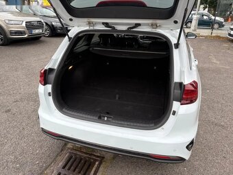 Kia Cee´d, 1,4TGDI 103kw Exclusive + NAV - 19