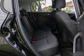 Peugeot 208 1.2 PureTech Style - 19