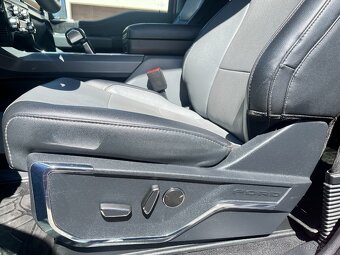 Predám Ford F-150 F150 Lightning 2024 - 19
