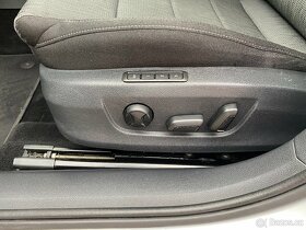 ŠKODA SUPERB 2,0 TDI EXECUTIVE / DSG / NAVI / 2018 - 19
