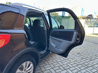 Suzuki SX4 Style 1.6i 88kW 4x4 serviska - 19