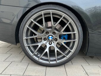 BMW e93 335i - 19