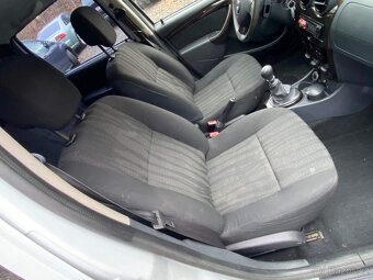 Dacia Duster 1.5 dCi 81kW 4x4 klima 1.maj.,nové ČR, serviska - 19
