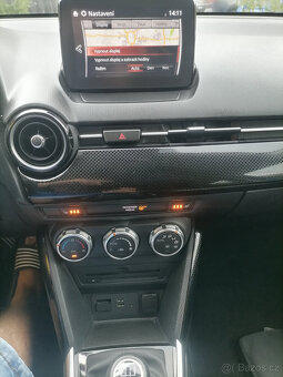 Mazda 2 1.5i 66kw r2018-91000kmNAKAMAxenonKameraVyhřSed - 19