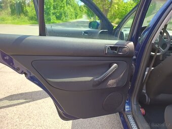 VW Golf 1.4 16V SPECIAL - 19
