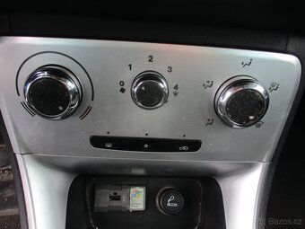 LANCIA DELTA 1,6JTD 88kw Oro bez koroze 12/2008 - 19