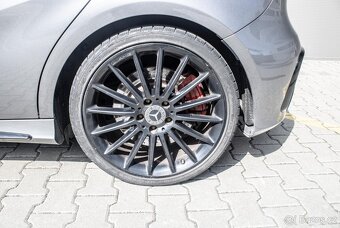 Mercedes Benz A45 AMG - 19