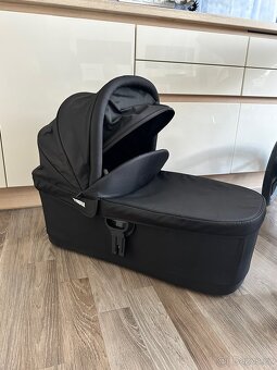 Thule urban glide 2 + korba + top vybava - 19