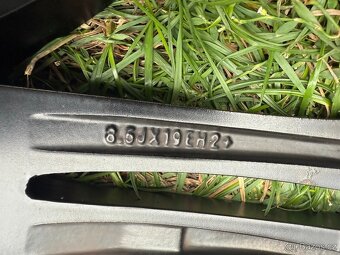 Kompletní letní Alu kola WheelWorld - 235/40 R19 XL - 5x112 - 19