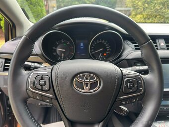 Toyota Avensis 2.0D D4D 105KW - 19