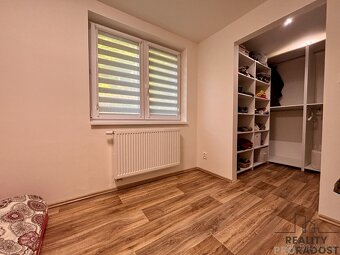 Prodej chaty 4+kk 133 m2, pozemek 728 m2, k celoročnímu bydl - 19