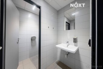 Pronájem komerční Obchodní prostory, 110㎡ - 19