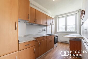 Exkluzivní prodej  rodinného domu s velkým pozemkem  Rožnov  - 19