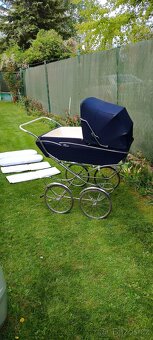 Retro kočárek pro dvojčata - 19