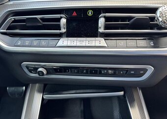 BMW X5, M50i V8 - 19