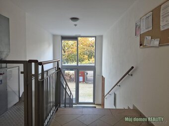 Pronájem bytu 2+kk, 50 m s balkonem  Praha 5, Zličín. - 19