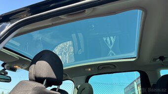 Peugeot 5008 2.0HDi 110kW Pano,Navi,PDC - 19